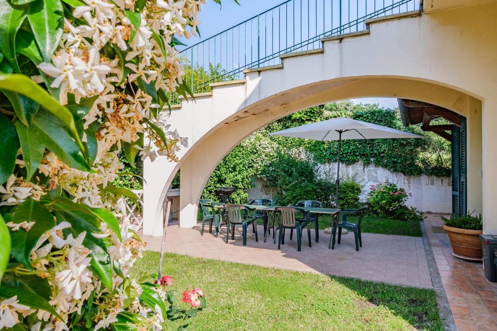 Villa Di Campagna 10 Posti Con Piscina Privata Castellina Marittima Zewnętrze zdjęcie